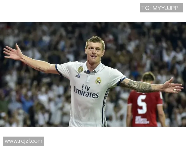 世界顶级足球二号后卫球星盘点及其精彩表现分析