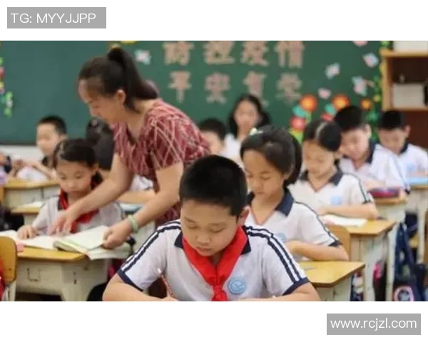 足球巨星携手孩子欢乐庆生温馨时刻点亮难忘生日宴