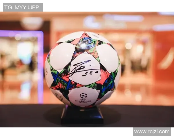 足球球星墙饰打造个性空间 打造独一无二的运动风格家居环境