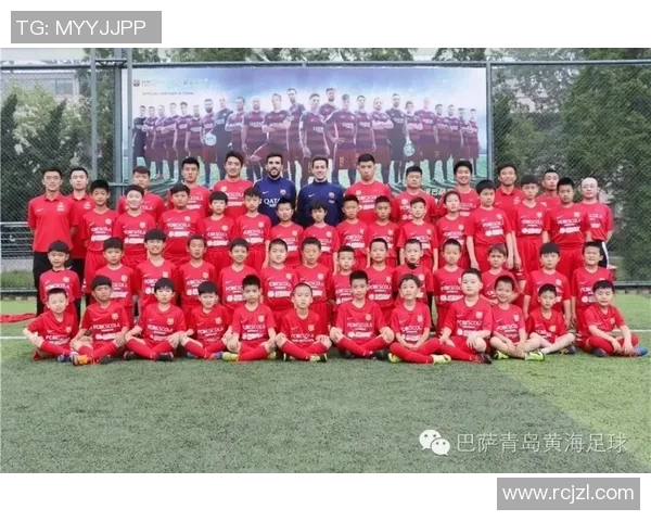 粉色球星闪耀绿茵场带来无限激情点燃足球梦想